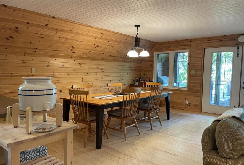 50 Mardrey, 3 Bedrooms Bedrooms, 9 Rooms Rooms,2 BathroomsBathrooms,Residential,For Sale,Mardrey