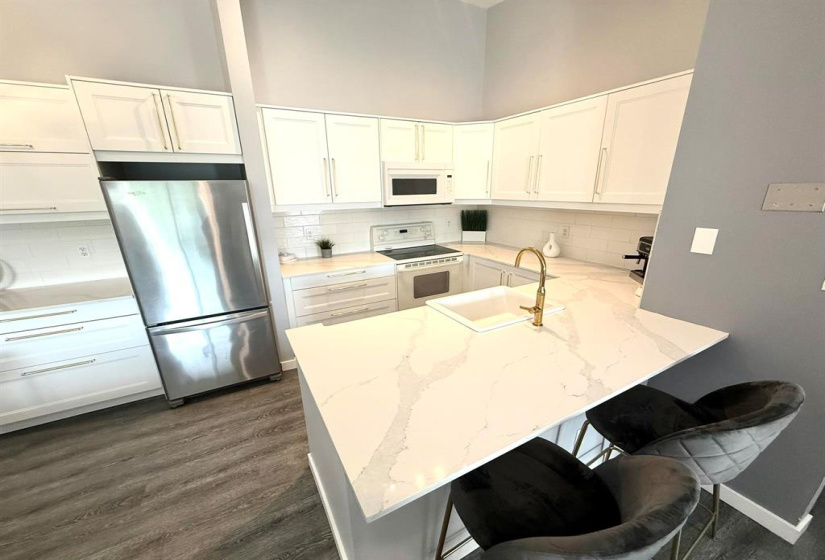 130 Portsmouth, 2 Bedrooms Bedrooms, 8 Rooms Rooms,2 BathroomsBathrooms,Condominium,For Sale,Portsmouth
