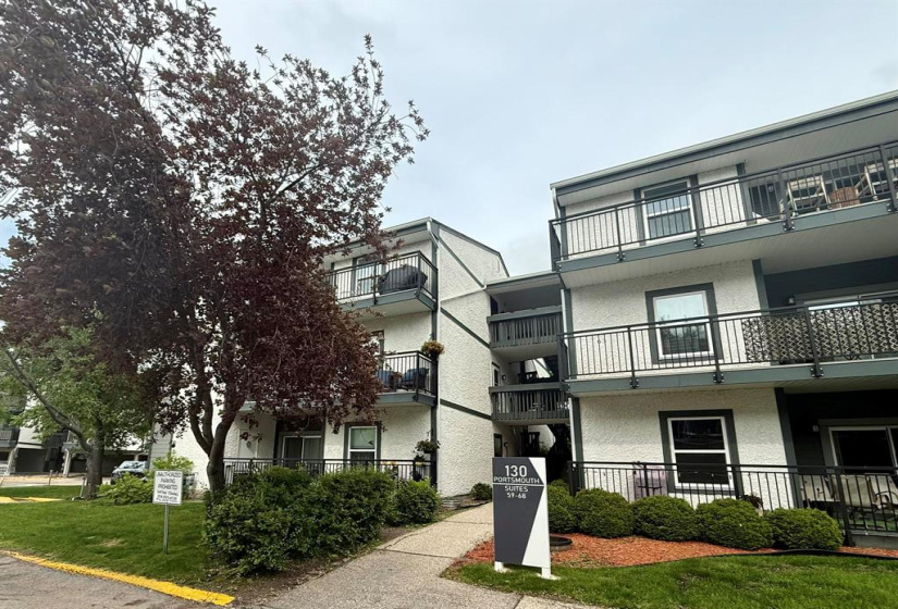 130 Portsmouth, 2 Bedrooms Bedrooms, 8 Rooms Rooms,2 BathroomsBathrooms,Condominium,For Sale,Portsmouth