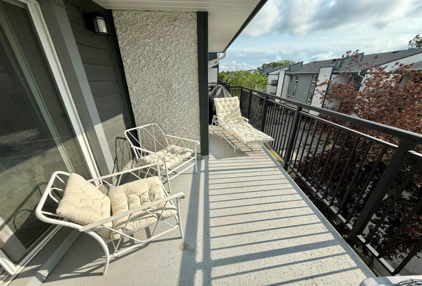 130 Portsmouth, 2 Bedrooms Bedrooms, 8 Rooms Rooms,2 BathroomsBathrooms,Condominium,For Sale,Portsmouth