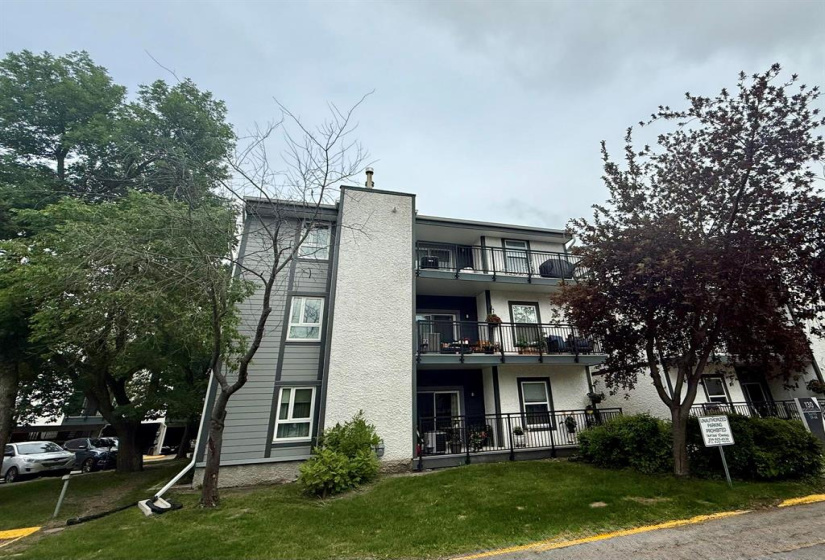 130 Portsmouth, 2 Bedrooms Bedrooms, 8 Rooms Rooms,2 BathroomsBathrooms,Condominium,For Sale,Portsmouth