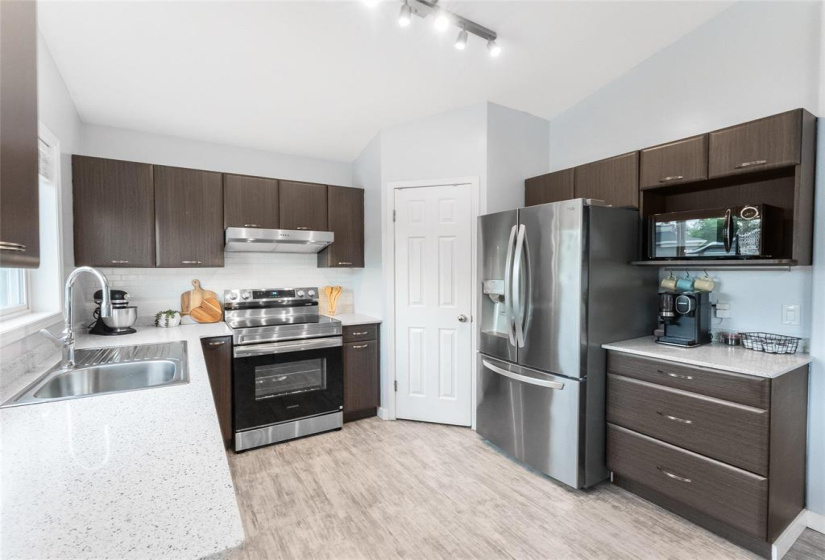 Corner pantry.