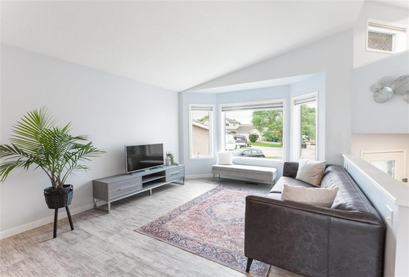 30 Lafleur, 4 Bedrooms Bedrooms, 12 Rooms Rooms,3 BathroomsBathrooms,Residential,For Sale,Lafleur