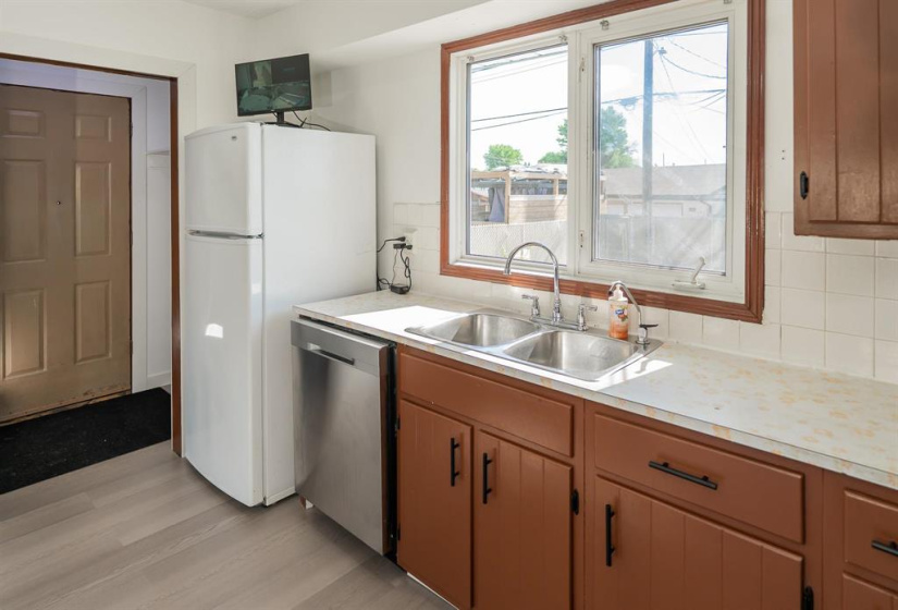 51 Huber, 3 Bedrooms Bedrooms, 11 Rooms Rooms,2 BathroomsBathrooms,Residential,For Sale,Huber