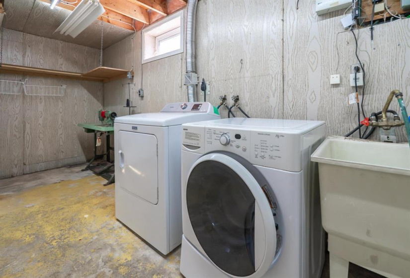 51 Huber, 3 Bedrooms Bedrooms, 11 Rooms Rooms,2 BathroomsBathrooms,Residential,For Sale,Huber