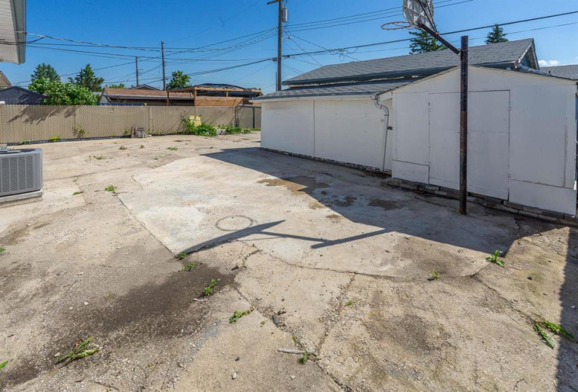 51 Huber, 3 Bedrooms Bedrooms, 11 Rooms Rooms,2 BathroomsBathrooms,Residential,For Sale,Huber