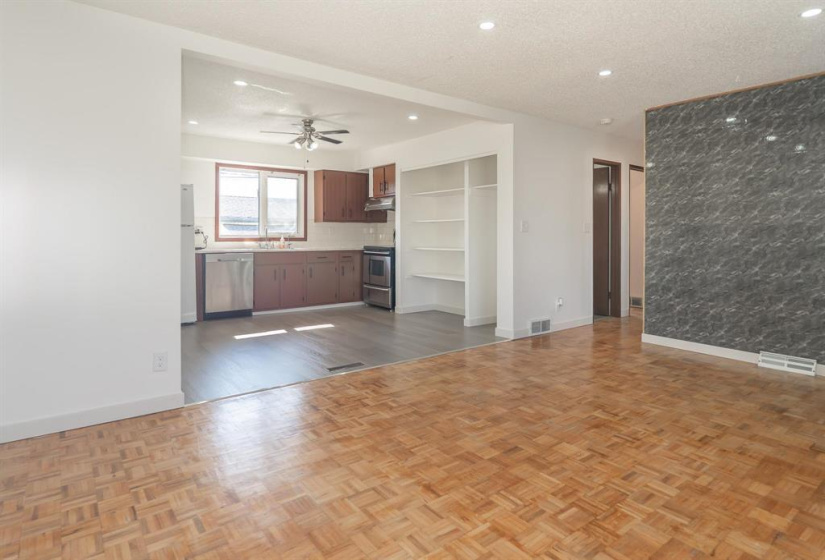 51 Huber, 3 Bedrooms Bedrooms, 11 Rooms Rooms,2 BathroomsBathrooms,Residential,For Sale,Huber