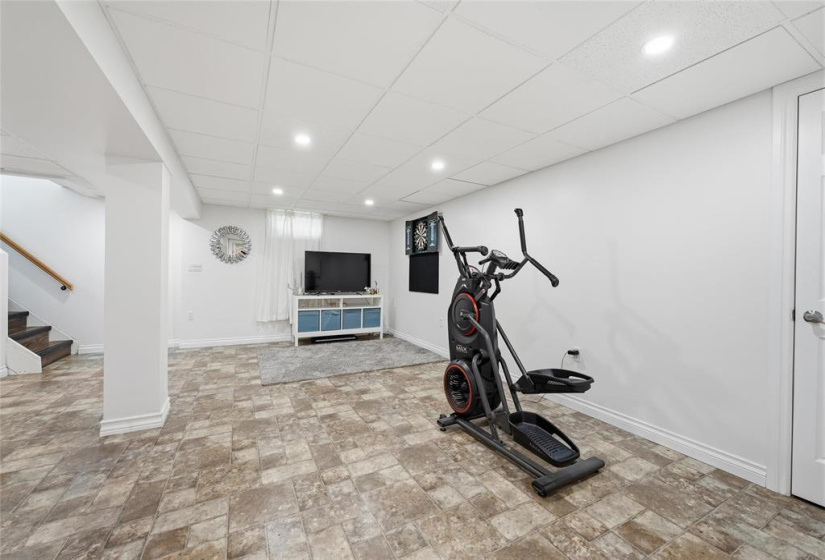 796 Stewart, 4 Bedrooms Bedrooms, 9 Rooms Rooms,2 BathroomsBathrooms,Residential,For Sale,Stewart