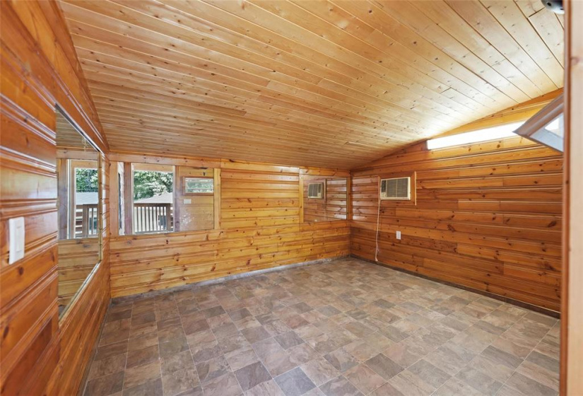 796 Stewart, 4 Bedrooms Bedrooms, 9 Rooms Rooms,2 BathroomsBathrooms,Residential,For Sale,Stewart