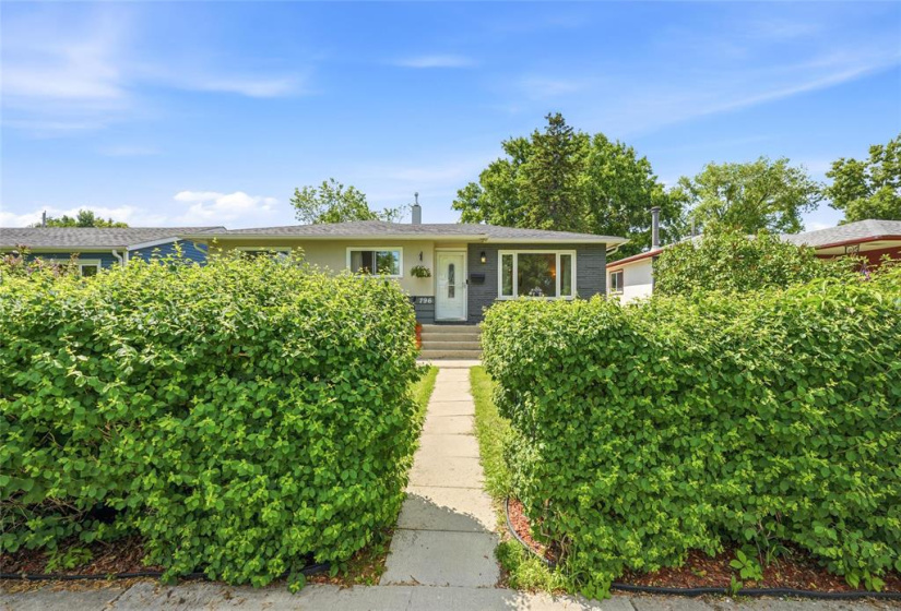 796 Stewart, 4 Bedrooms Bedrooms, 9 Rooms Rooms,2 BathroomsBathrooms,Residential,For Sale,Stewart