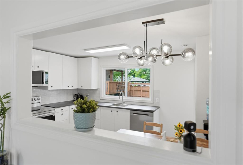 796 Stewart, 4 Bedrooms Bedrooms, 9 Rooms Rooms,2 BathroomsBathrooms,Residential,For Sale,Stewart