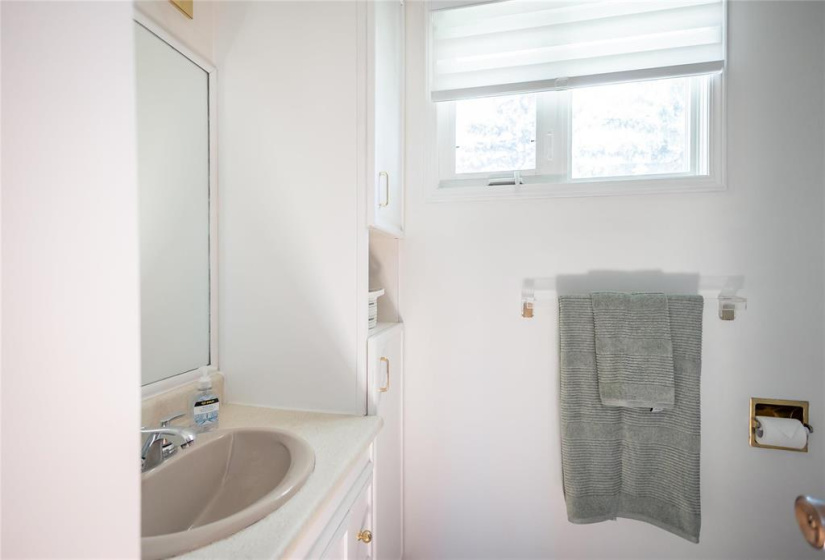 126 Ridley, 4 Bedrooms Bedrooms, 13 Rooms Rooms,1 BathroomBathrooms,Residential,For Sale,Ridley