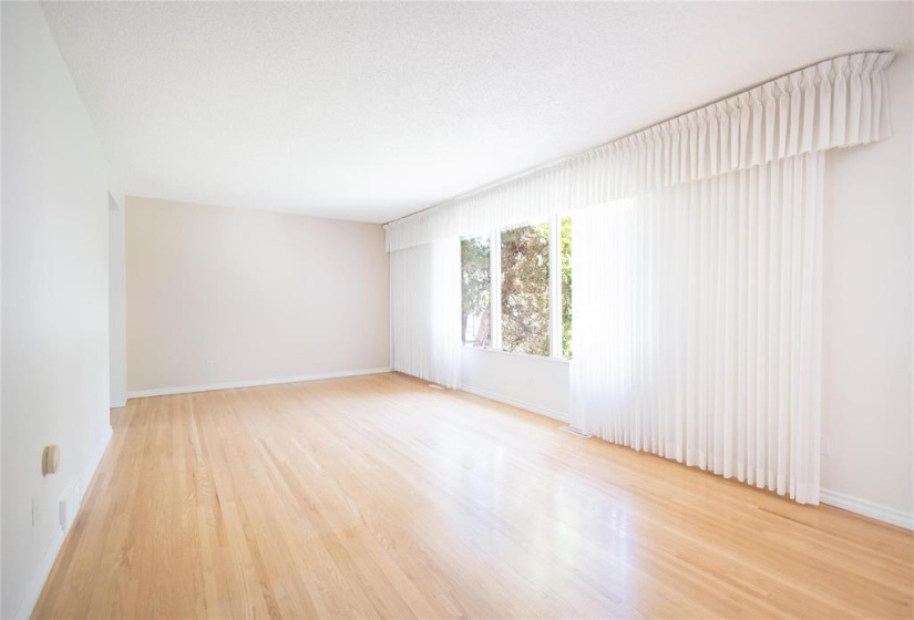 126 Ridley, 4 Bedrooms Bedrooms, 13 Rooms Rooms,1 BathroomBathrooms,Residential,For Sale,Ridley