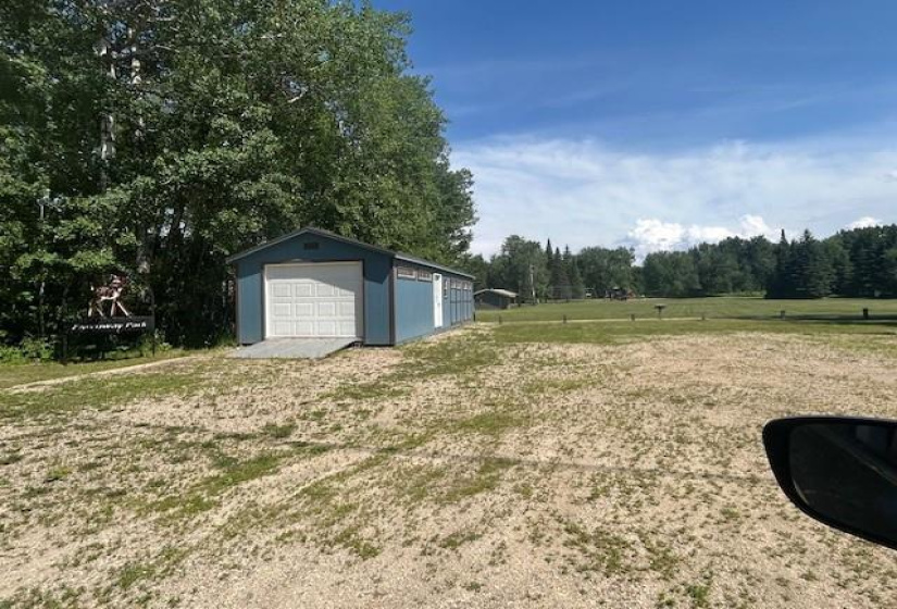 195 Thunder, 4 Bedrooms Bedrooms, 9 Rooms Rooms,1 BathroomBathrooms,Residential,For Sale,Thunder