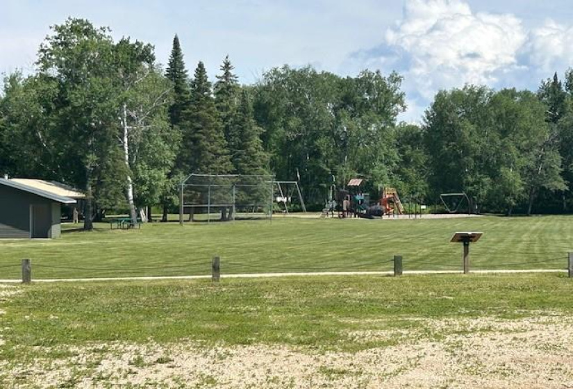195 Thunder, 4 Bedrooms Bedrooms, 9 Rooms Rooms,1 BathroomBathrooms,Residential,For Sale,Thunder