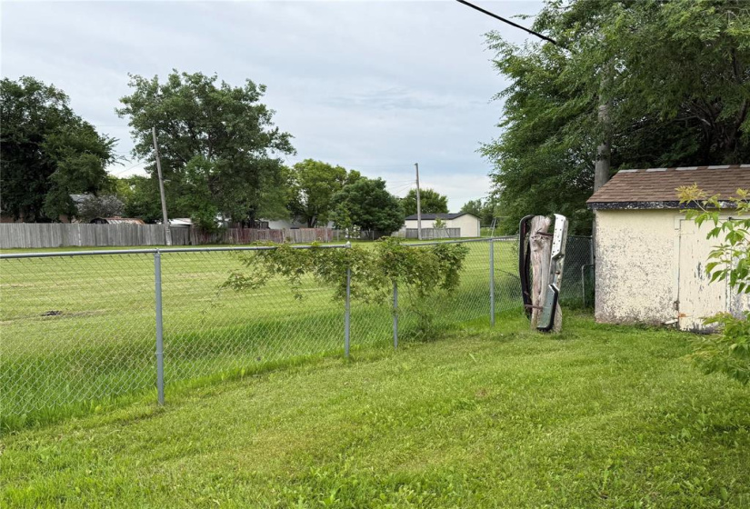 523 St Charles, 2 Bedrooms Bedrooms, 6 Rooms Rooms,1 BathroomBathrooms,Residential,For Sale,St Charles