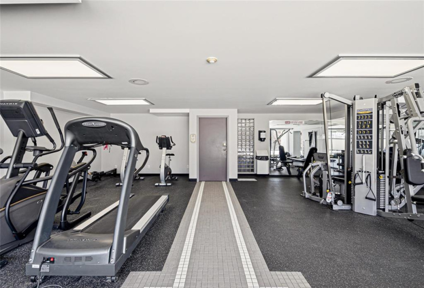 77 Edmonton, 1 Bedroom Bedrooms, 5 Rooms Rooms,1 BathroomBathrooms,Condominium,For Sale,Edmonton