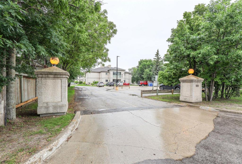 500 CATHCART, 2 Bedrooms Bedrooms, 7 Rooms Rooms,2 BathroomsBathrooms,Condominium,For Sale,CATHCART