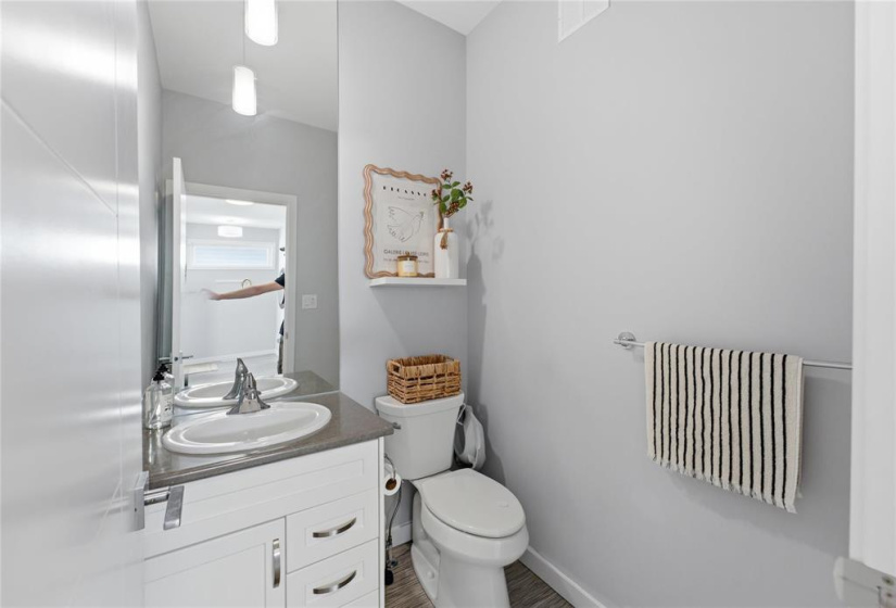 23 Big Bluestem, 3 Bedrooms Bedrooms, 11 Rooms Rooms,2 BathroomsBathrooms,Residential,For Sale,Big Bluestem