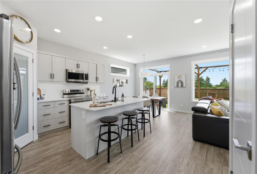 23 Big Bluestem, 3 Bedrooms Bedrooms, 11 Rooms Rooms,2 BathroomsBathrooms,Residential,For Sale,Big Bluestem