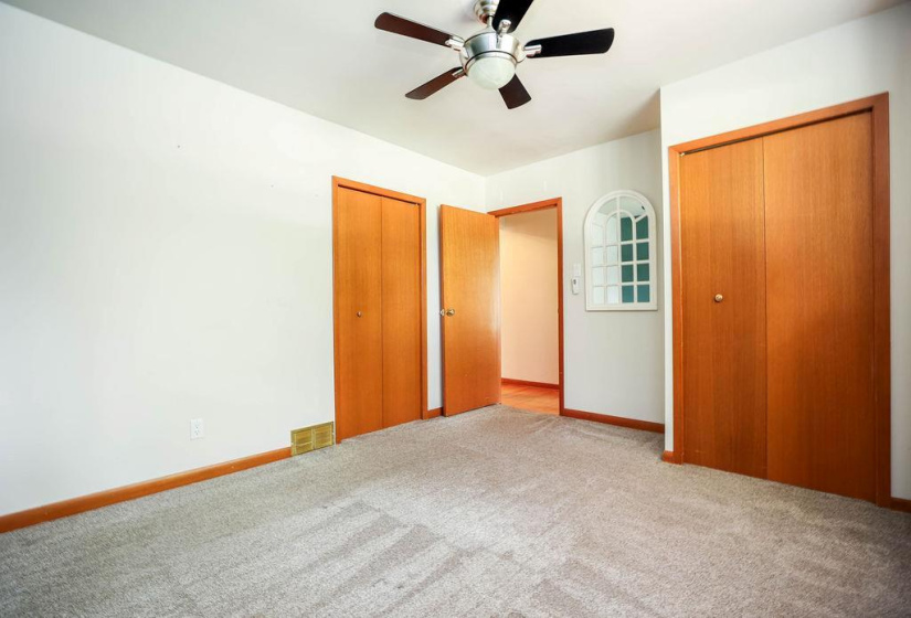 435 Lyle, 3 Bedrooms Bedrooms, 9 Rooms Rooms,1 BathroomBathrooms,Residential,For Sale,Lyle