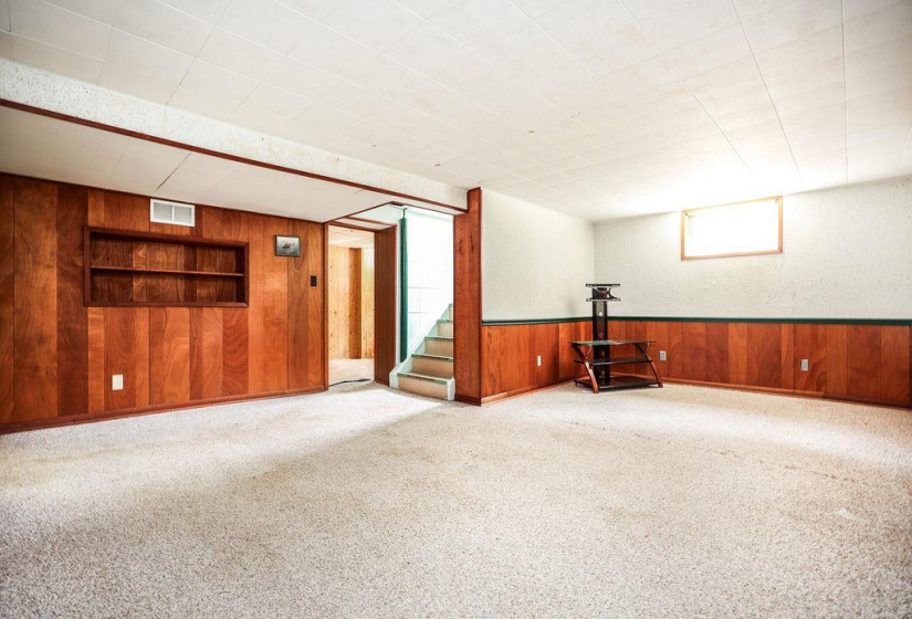 435 Lyle, 3 Bedrooms Bedrooms, 9 Rooms Rooms,1 BathroomBathrooms,Residential,For Sale,Lyle