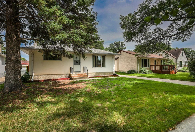 435 Lyle, 3 Bedrooms Bedrooms, 9 Rooms Rooms,1 BathroomBathrooms,Residential,For Sale,Lyle