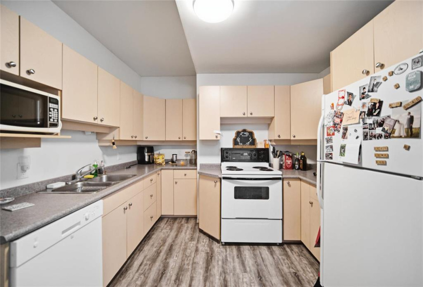 179 Home, 4 Bedrooms Bedrooms, 15 Rooms Rooms,3 BathroomsBathrooms,Residential,For Sale,Home