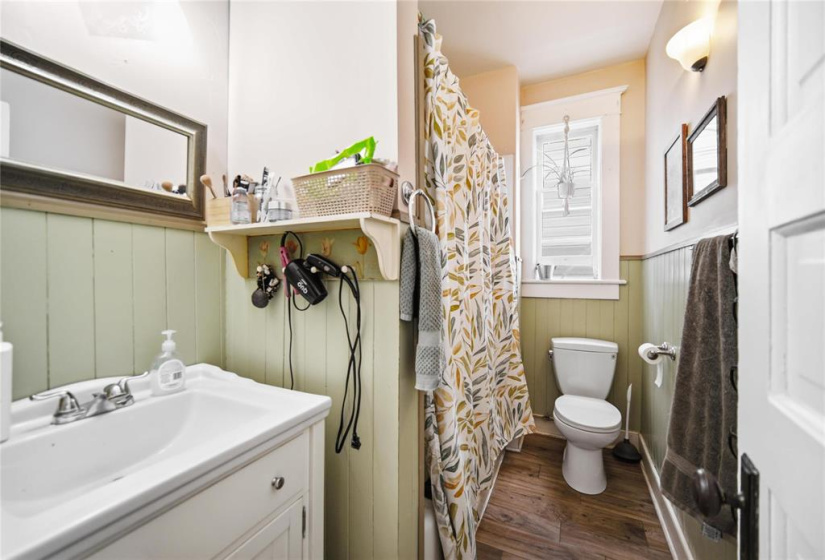 179 Home, 4 Bedrooms Bedrooms, 15 Rooms Rooms,3 BathroomsBathrooms,Residential,For Sale,Home