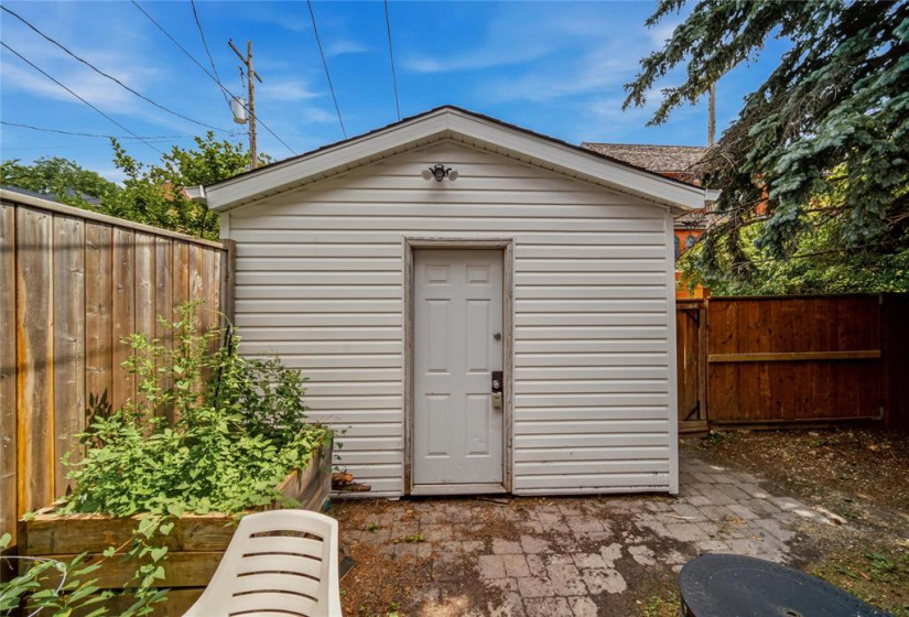 179 Home, 4 Bedrooms Bedrooms, 15 Rooms Rooms,3 BathroomsBathrooms,Residential,For Sale,Home