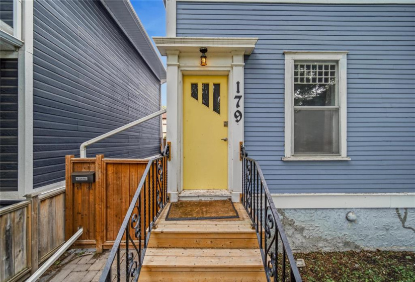 179 Home, 4 Bedrooms Bedrooms, 15 Rooms Rooms,3 BathroomsBathrooms,Residential,For Sale,Home