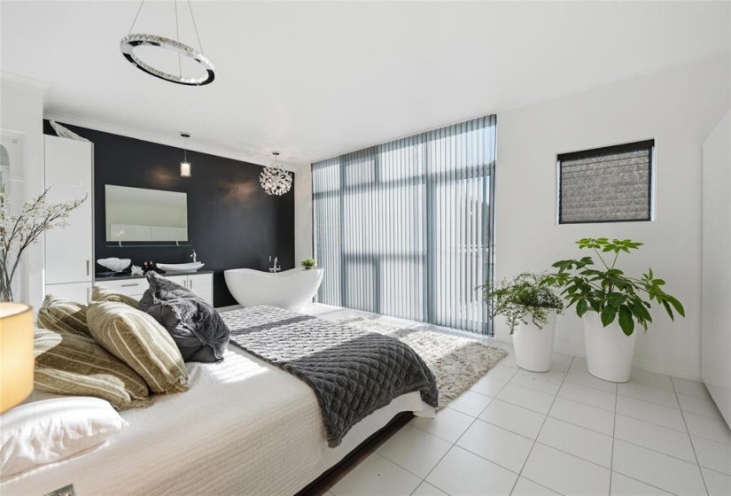 236 WATERFRONT, 1 Bedroom Bedrooms, 8 Rooms Rooms,2 BathroomsBathrooms,Condominium,For Sale,WATERFRONT