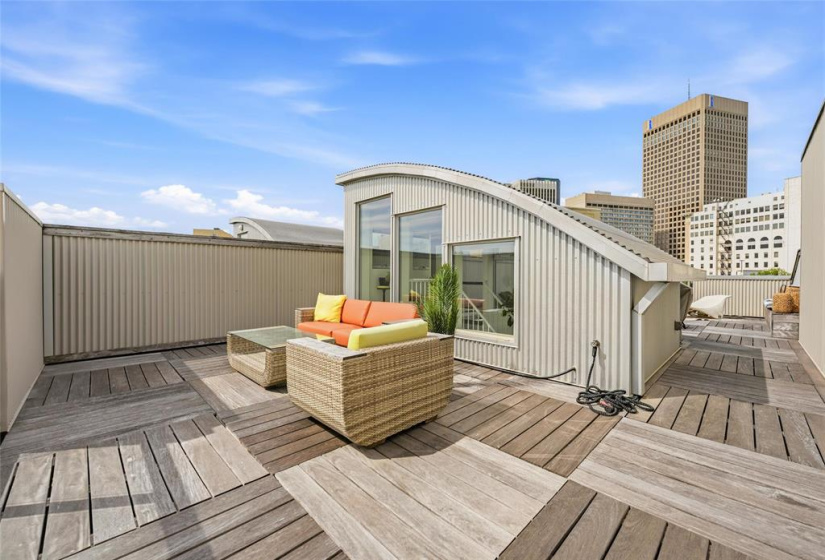 236 WATERFRONT, 1 Bedroom Bedrooms, 8 Rooms Rooms,2 BathroomsBathrooms,Condominium,For Sale,WATERFRONT