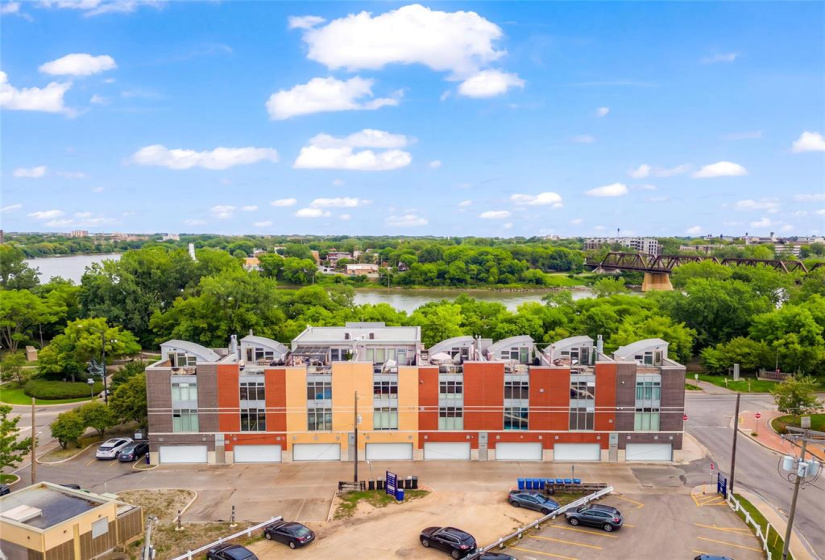 236 WATERFRONT, 1 Bedroom Bedrooms, 8 Rooms Rooms,2 BathroomsBathrooms,Condominium,For Sale,WATERFRONT