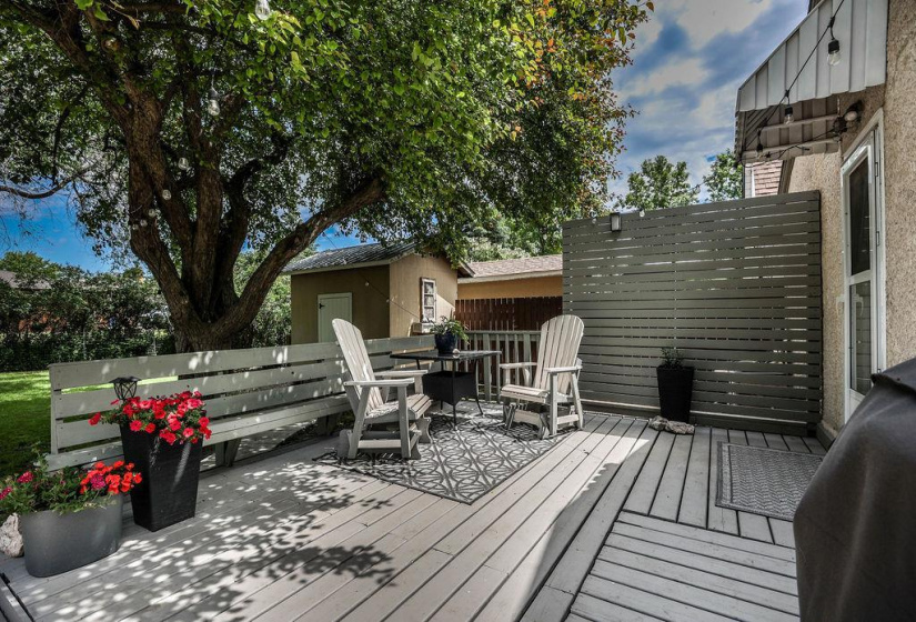 215 Berrisford, 2 Bedrooms Bedrooms, 8 Rooms Rooms,1 BathroomBathrooms,Residential,For Sale,Berrisford