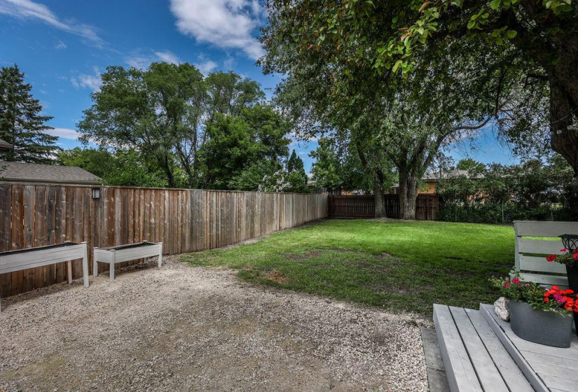 215 Berrisford, 2 Bedrooms Bedrooms, 8 Rooms Rooms,1 BathroomBathrooms,Residential,For Sale,Berrisford