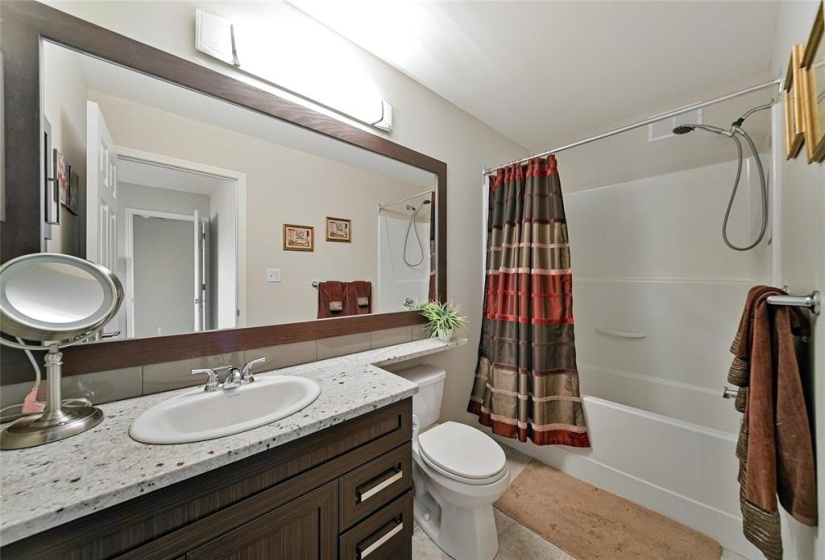 Ensuite