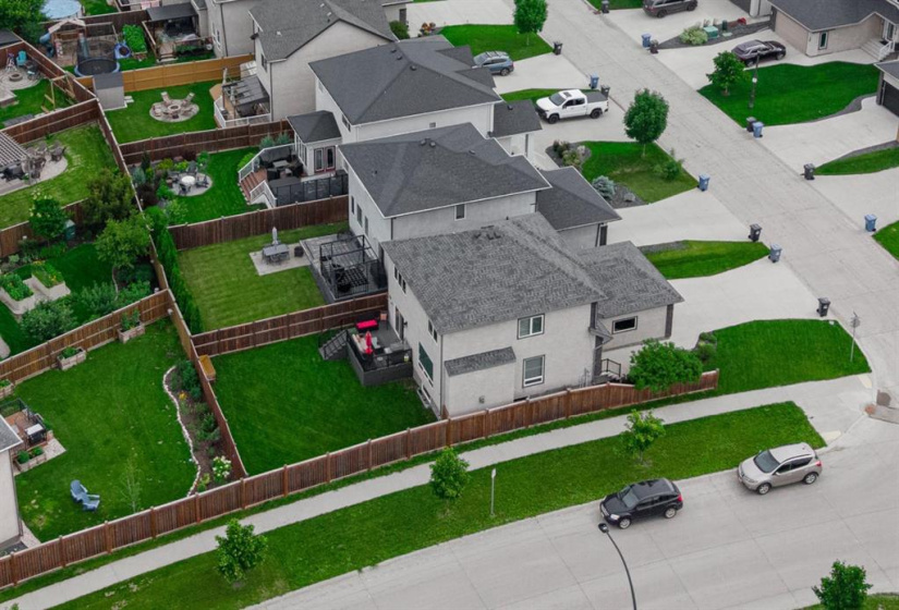 2 Kowalsky, 4 Bedrooms Bedrooms, 13 Rooms Rooms,2 BathroomsBathrooms,Residential,For Sale,Kowalsky