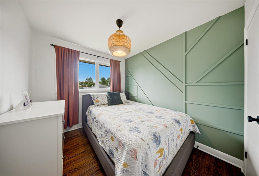 678 Lanark, 4 Bedrooms Bedrooms, 13 Rooms Rooms,2 BathroomsBathrooms,Residential,For Sale,Lanark