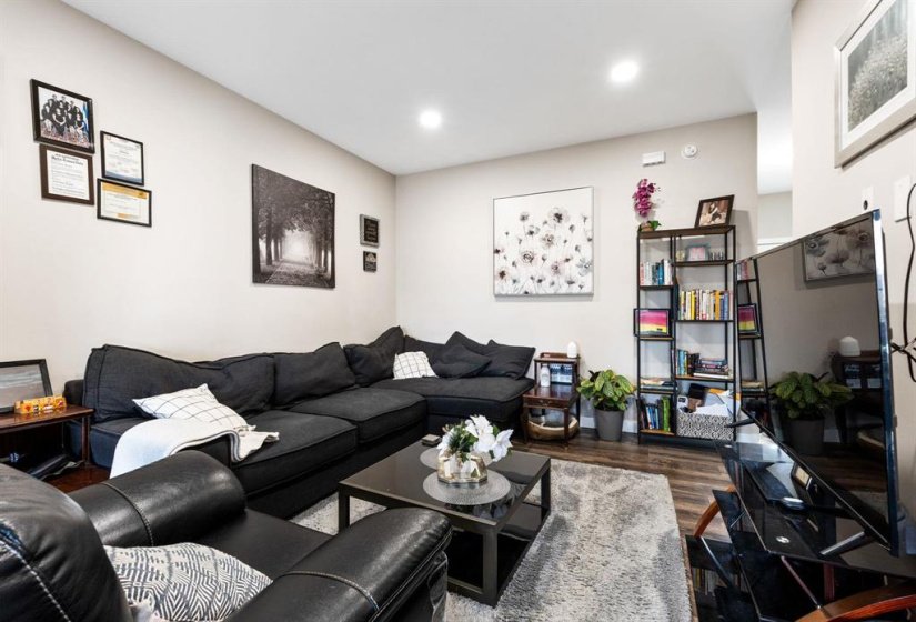 1655 Leila, 3 Bedroom Bedrooms, 12 Room Rooms,3 BathroomBathrooms,Condominium,For Sale,Leila,0