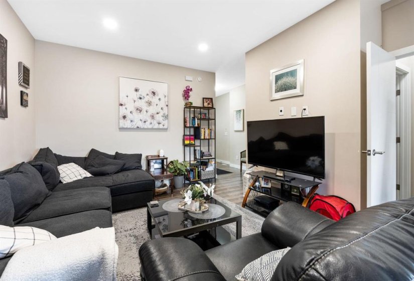 1655 Leila, 3 Bedroom Bedrooms, 12 Room Rooms,3 BathroomBathrooms,Condominium,For Sale,Leila,0