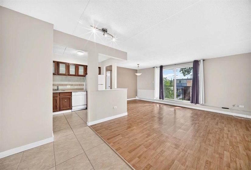 1600 Taylor, 2 Bedroom Bedrooms, 8 Room Rooms,1 BathroomBathrooms,Condominium,For Sale,Taylor,0