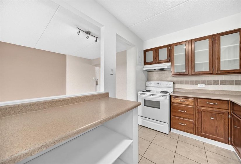 1600 Taylor, 2 Bedroom Bedrooms, 8 Room Rooms,1 BathroomBathrooms,Condominium,For Sale,Taylor,0