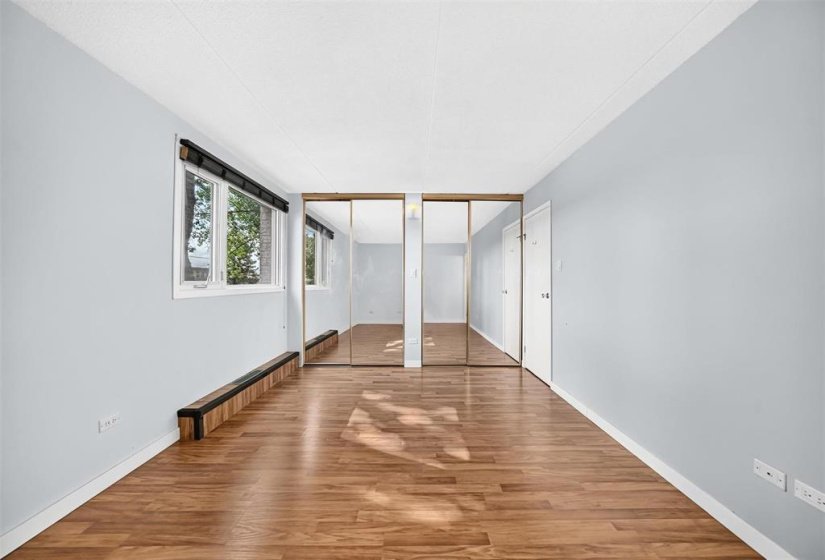 1600 Taylor, 2 Bedroom Bedrooms, 8 Room Rooms,1 BathroomBathrooms,Condominium,For Sale,Taylor,0