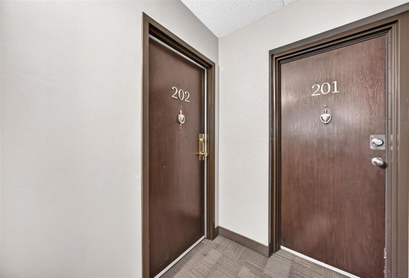 1600 Taylor, 2 Bedroom Bedrooms, 8 Room Rooms,1 BathroomBathrooms,Condominium,For Sale,Taylor,0