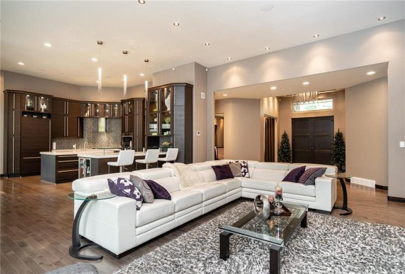 1 River Oak, 5 Bedroom Bedrooms, 22 Room Rooms,5 BathroomBathrooms,Residential,For Sale,River Oak,0