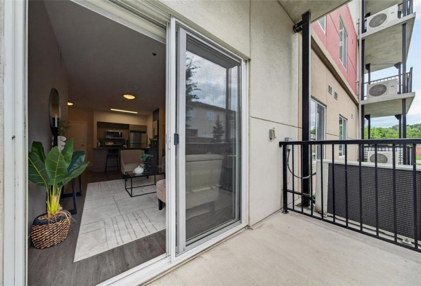50 Philip Lee, 2 Bedroom Bedrooms, 5 Room Rooms,1 BathroomBathrooms,Condominium,For Sale,Philip Lee,0