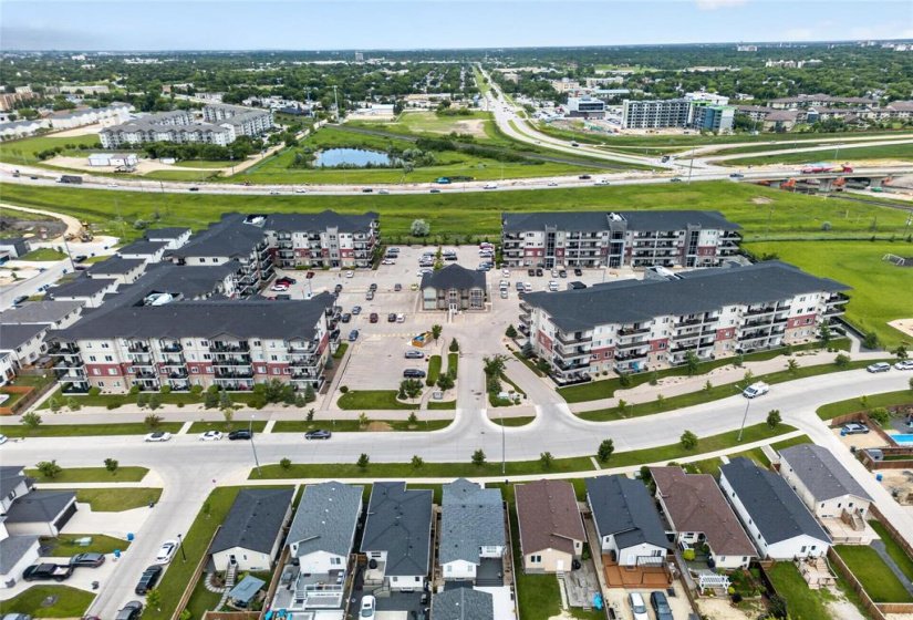 50 Philip Lee, 2 Bedroom Bedrooms, 5 Room Rooms,1 BathroomBathrooms,Condominium,For Sale,Philip Lee,0