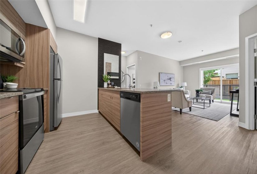 50 Philip Lee, 2 Bedroom Bedrooms, 5 Room Rooms,1 BathroomBathrooms,Condominium,For Sale,Philip Lee,0