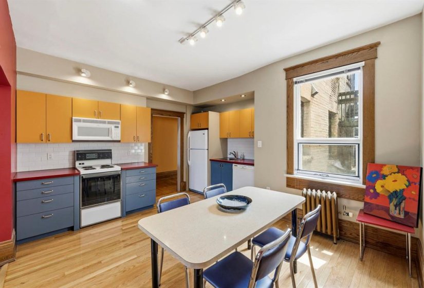 734 Dorchester, 2 Bedroom Bedrooms, 8 Room Rooms,1 BathroomBathrooms,Condominium,For Sale,Dorchester,0